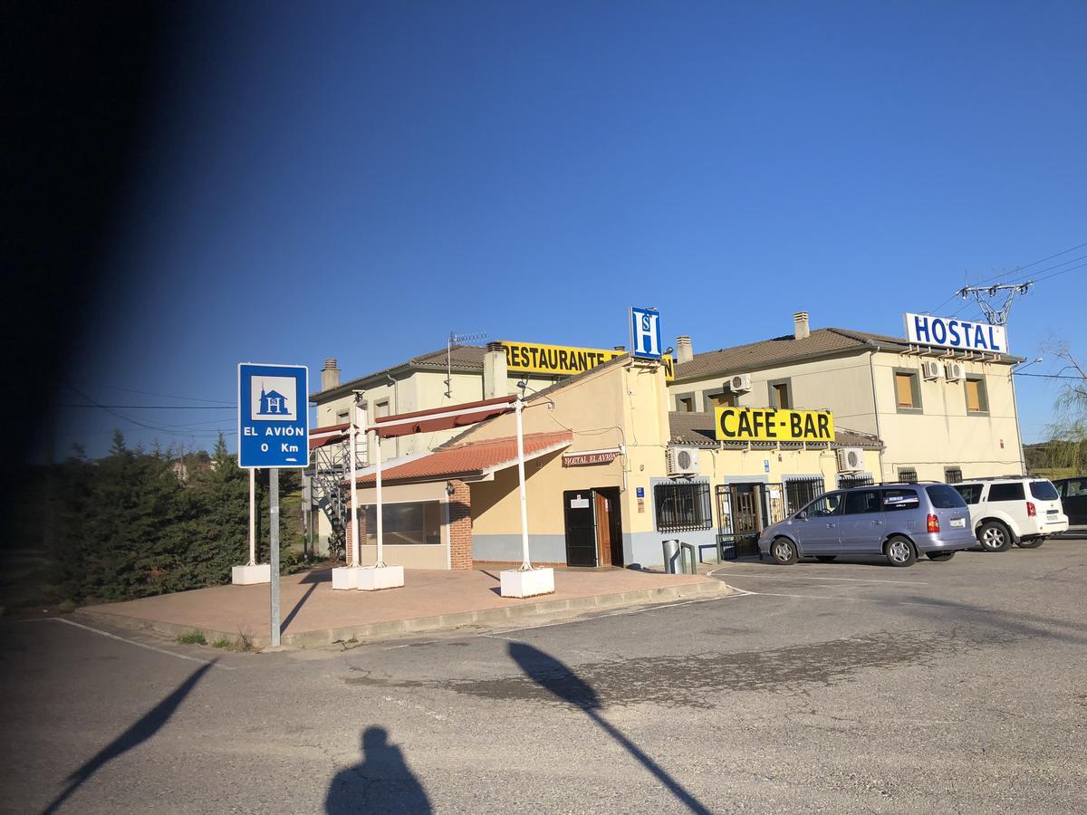 Hostal Restaurante El Avion S,L Villar de Plasencia Exterior photo